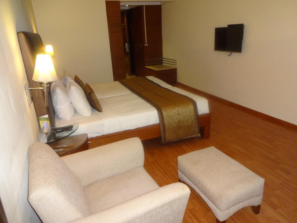 Hotel Ohris Banjara Hajdarabad Zewnętrze zdjęcie