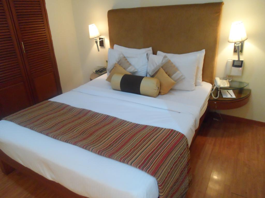 Hotel Ohris Banjara Hajdarabad Zewnętrze zdjęcie